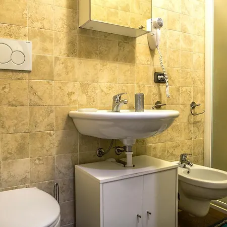 Art&coffee בית הארחה ורונה