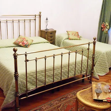 Art&coffee בית הארחה 3*