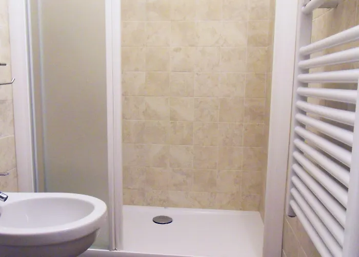 Art&coffee بيت ضيافة فيرونا