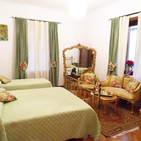 ゲストハウス Art&coffee 3*